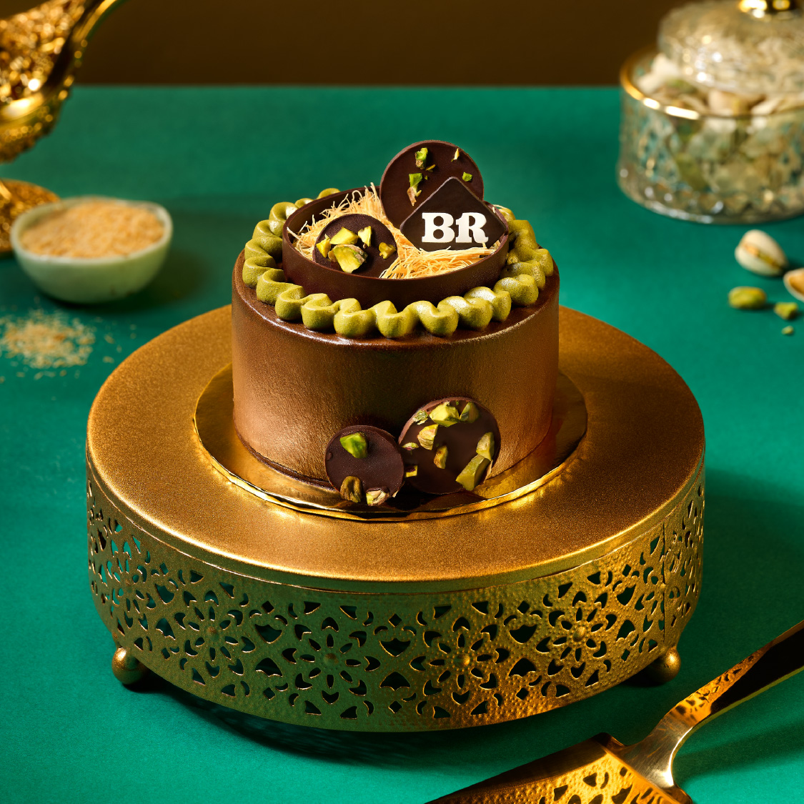 dubai chocolate 4" cake